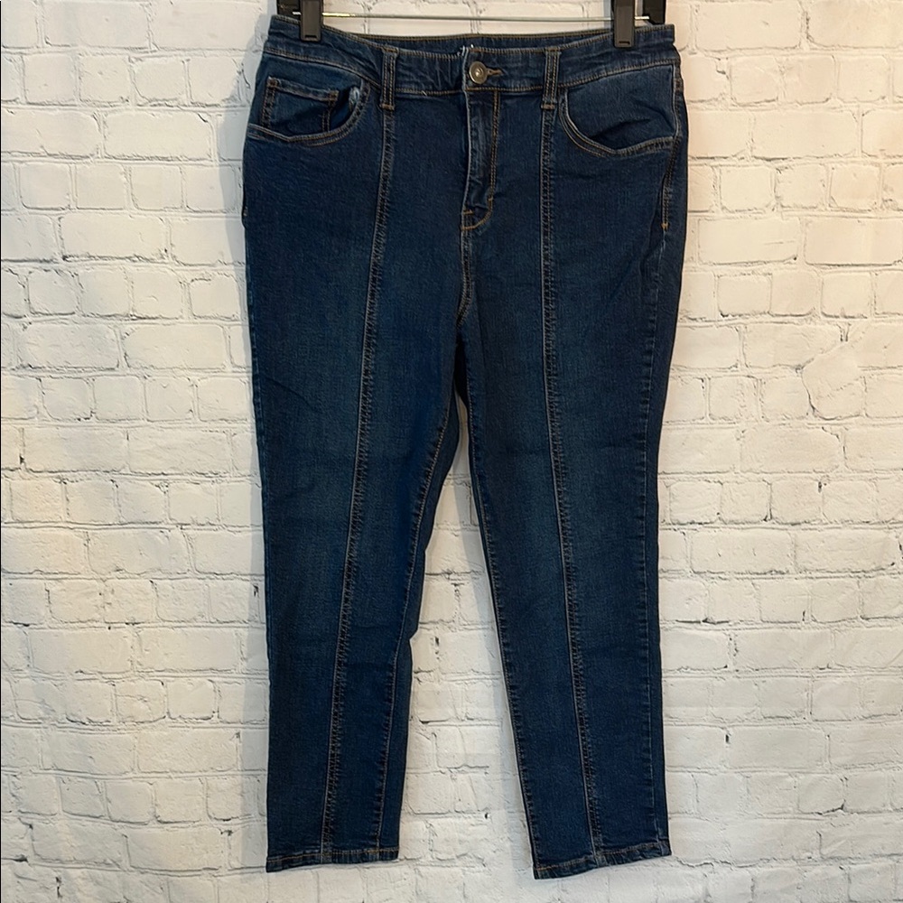 Style & Co Women's Cropoed Blue Jeans